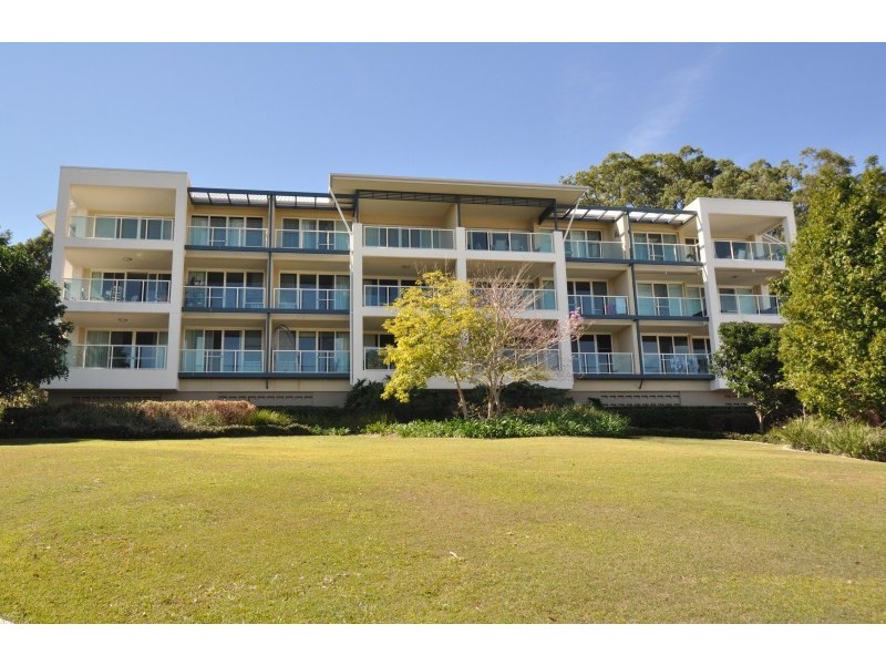 4167 Ross Street, Benowa QLD 4217