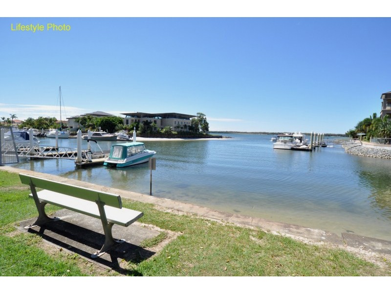 7/24 Madang Crescent, Runaway Bay QLD 4216