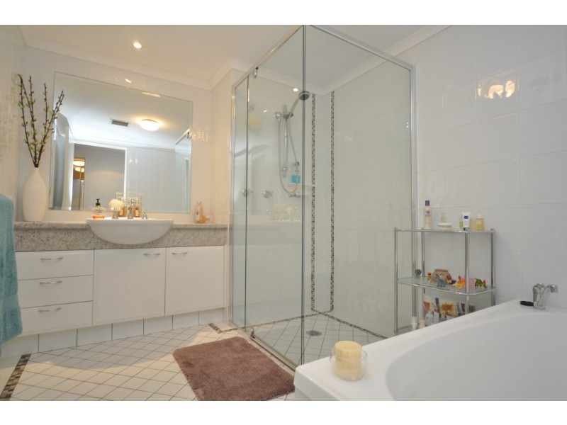 28/75 Morala Avenue, Runaway Bay QLD 4216