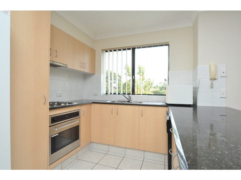 66/38 Labrador Street, Labrador QLD 4215