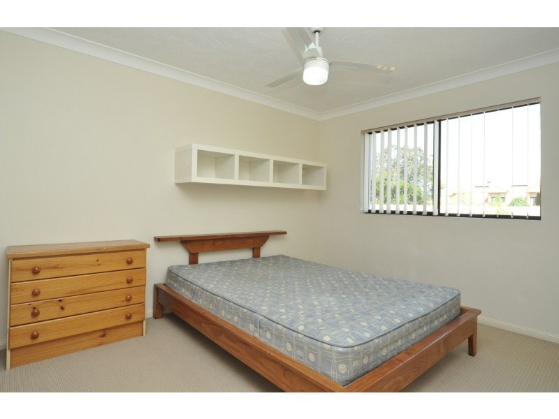 66/38 Labrador Street, Labrador QLD 4215
