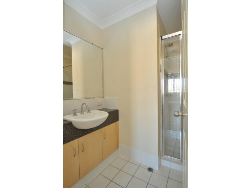 66/38 Labrador Street, Labrador QLD 4215