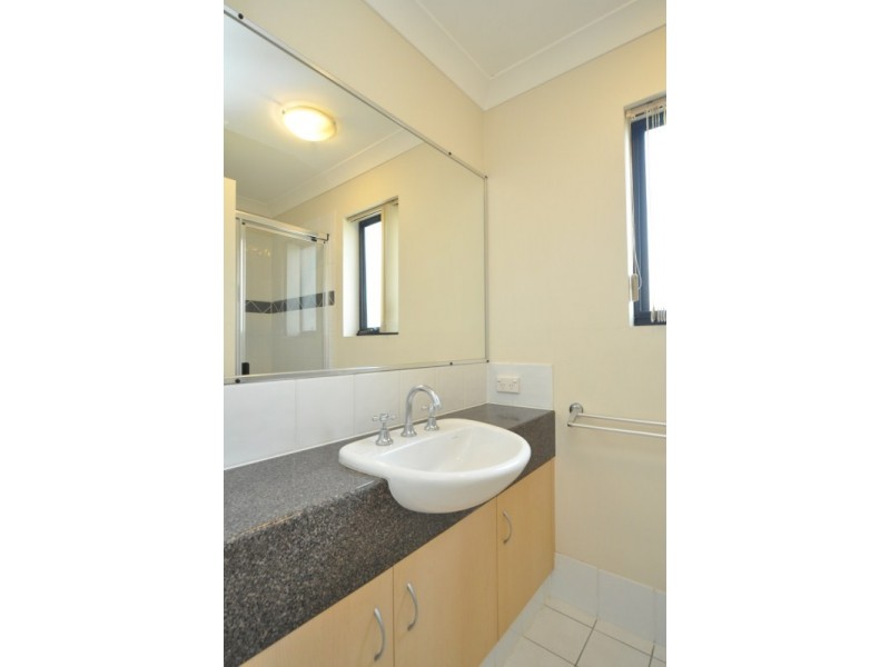66/38 Labrador Street, Labrador QLD 4215