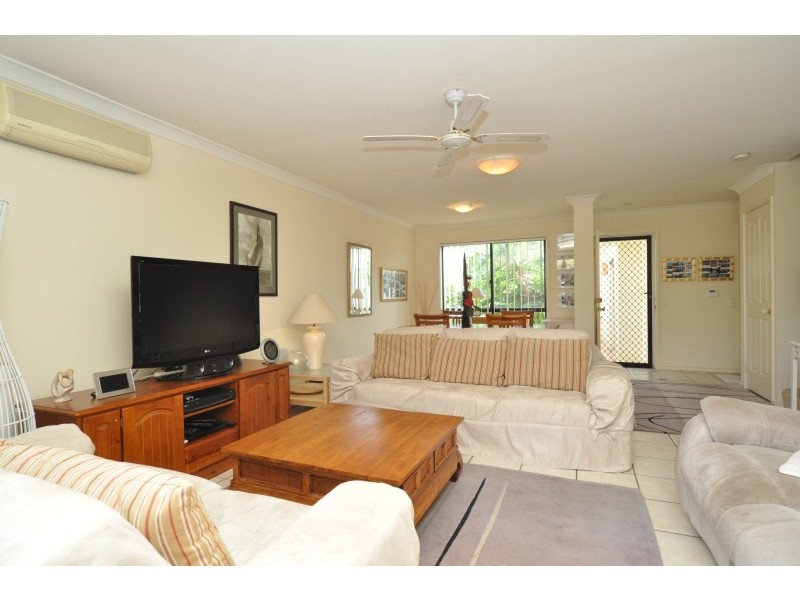 57/60 Caseys Road, Hope Island QLD 4212