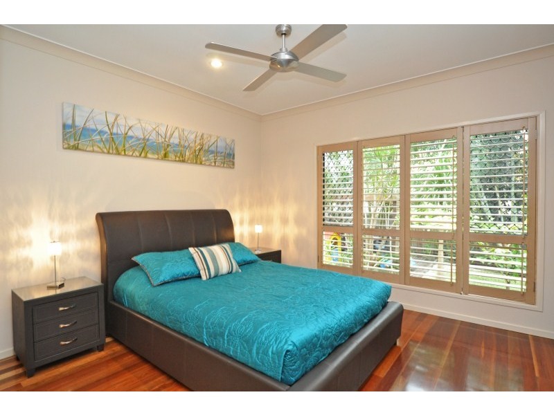 7 Clam Street, Runaway Bay QLD 4216