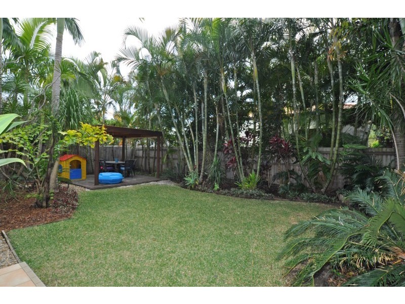 7 Clam Street, Runaway Bay QLD 4216