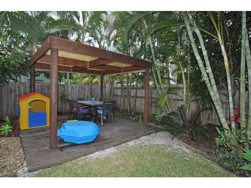 7 Clam Street, Runaway Bay QLD 4216