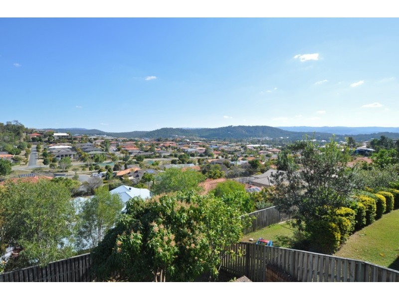 23 Manra Way, Pacific Pines QLD 4211
