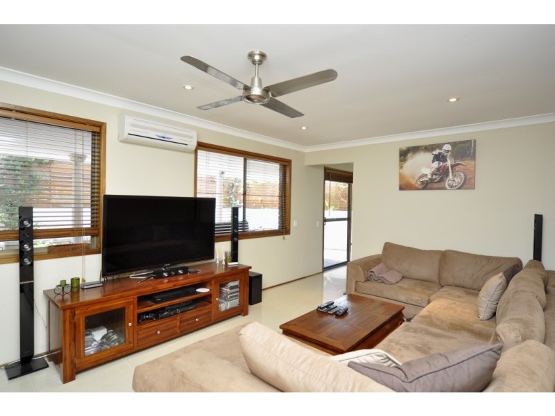 46 Camelot Crescent, Hollywell QLD 4216