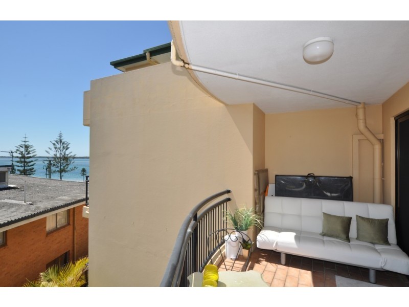 37/542 Marine Parade, Biggera Waters QLD 4216