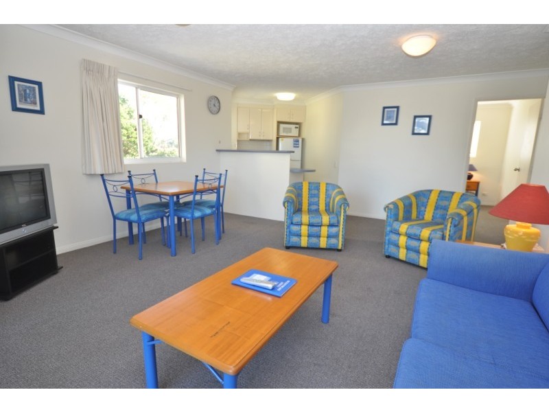 32/484 Marine Parade, Biggera Waters QLD 4216