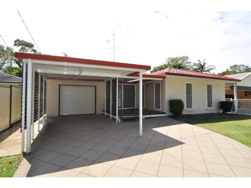 61 Ocean Street, Runaway Bay QLD 4216