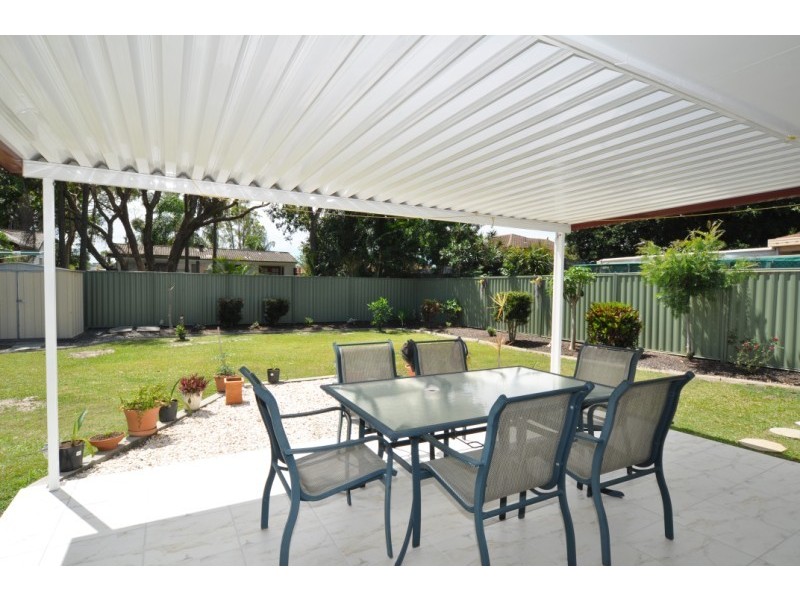 61 Ocean Street, Runaway Bay QLD 4216