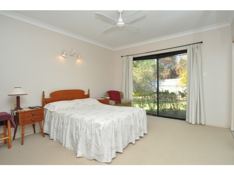 95 Arun Drive, Arundel QLD 4214