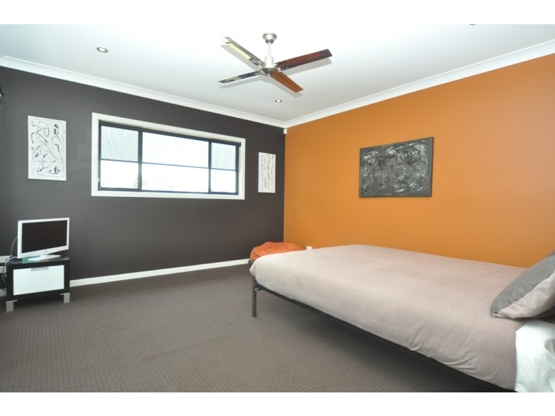 1/40 Bayview Street, Runaway Bay QLD 4216