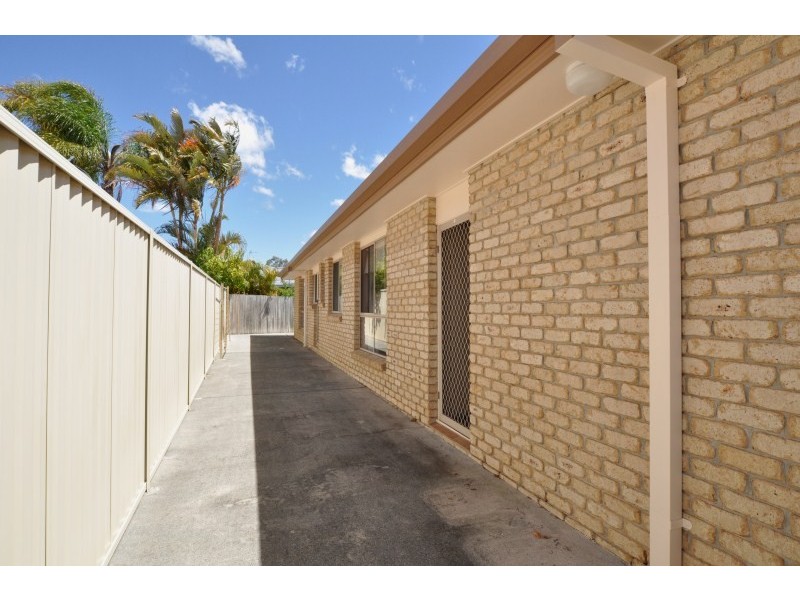 11 Saltbreeze Court, Runaway Bay QLD 4216