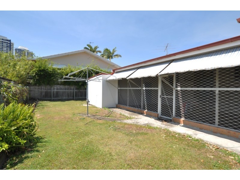 101 Stradbroke Street, Runaway Bay QLD 4216