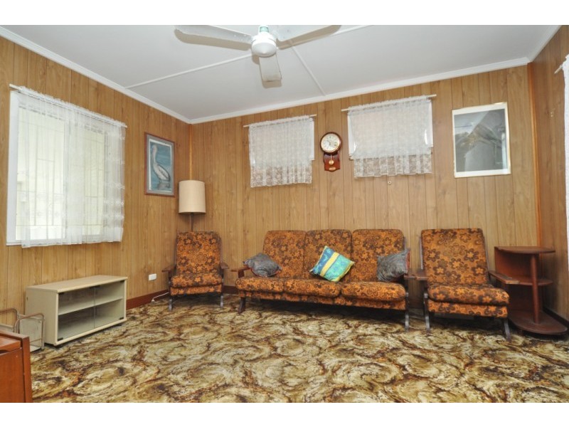 101 Stradbroke Street, Runaway Bay QLD 4216