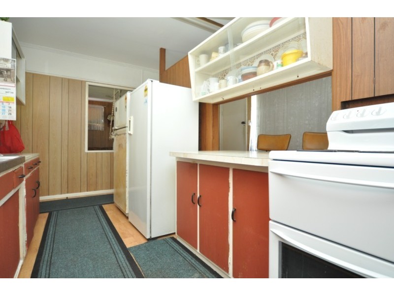 101 Stradbroke Street, Runaway Bay QLD 4216