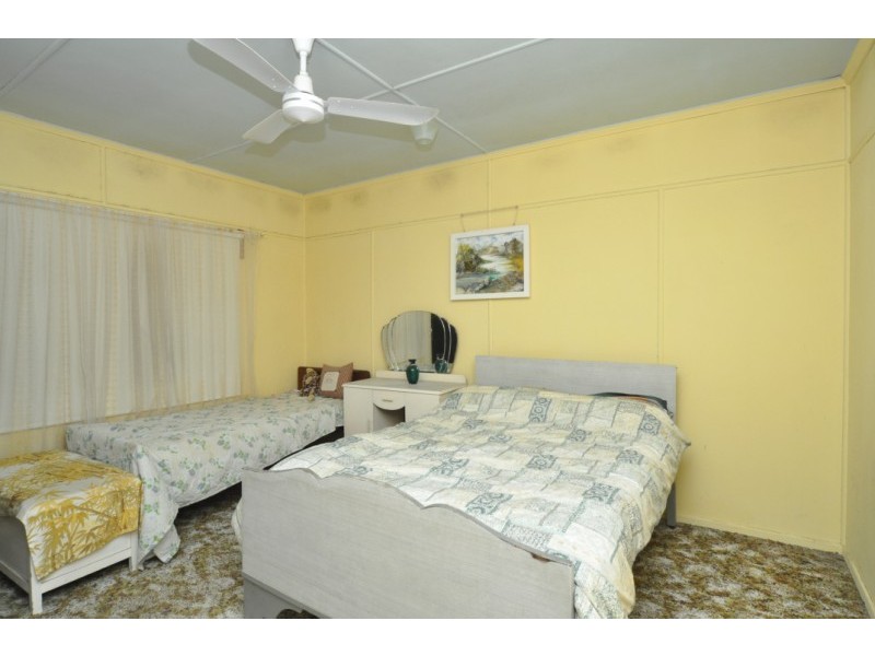 101 Stradbroke Street, Runaway Bay QLD 4216