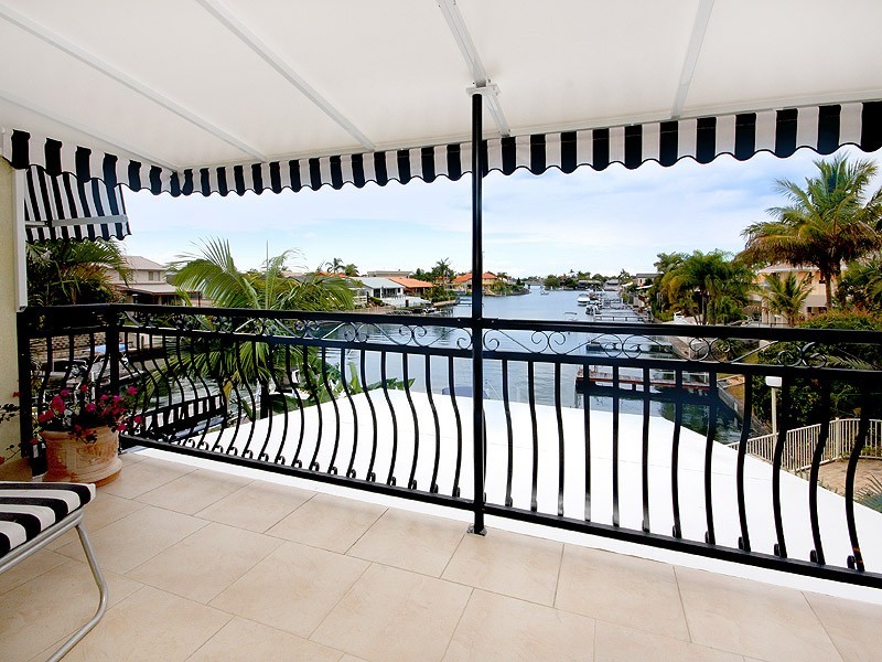 30 Cockleshell Court, Runaway Bay QLD 4216