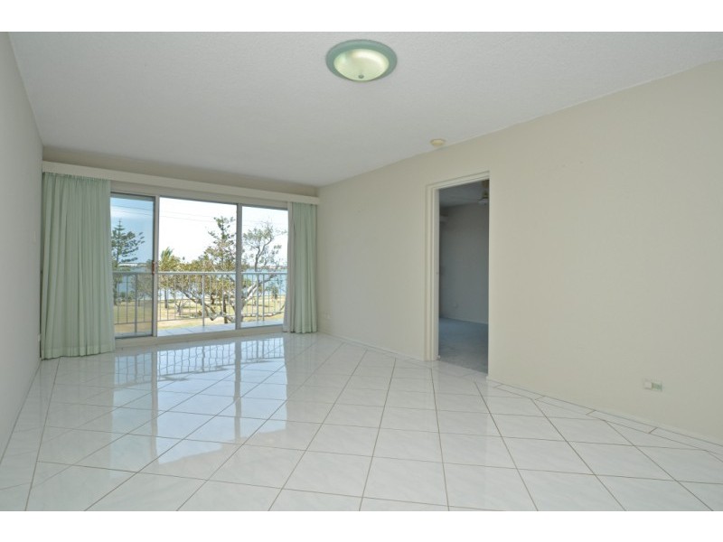 22/224 Marine Parade, Labrador QLD 4215