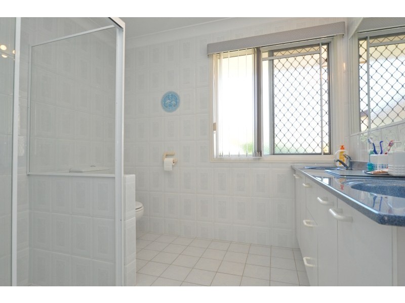 15 Clipper Court, Biggera Waters QLD 4216