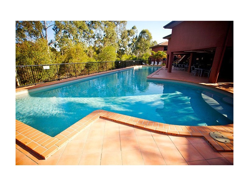 4/7 Brown Street, Labrador QLD 4215