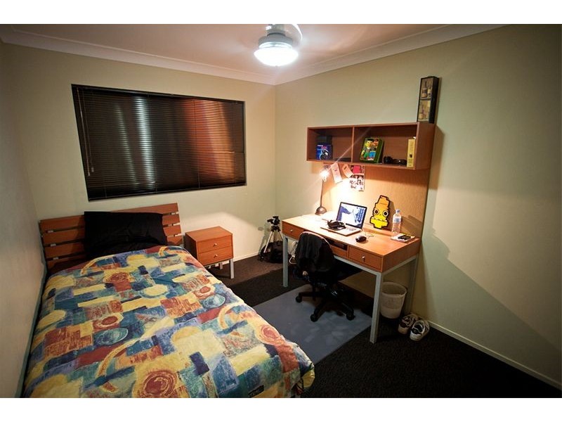 4/7 Brown Street, Labrador QLD 4215