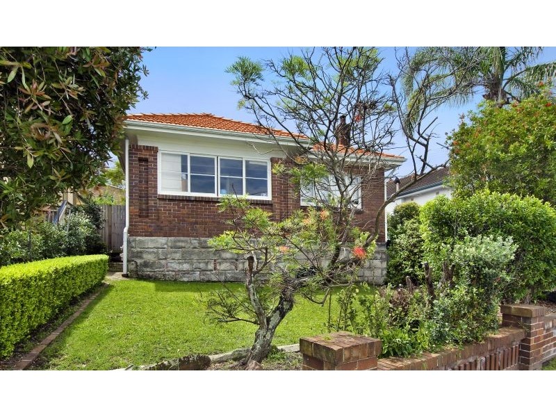 20 Ponsonby Parade, Seaforth NSW 2092