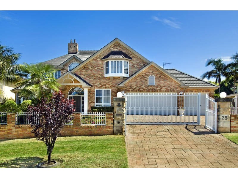 25 Lady Penrhyn Drive, Beacon Hill NSW 2100