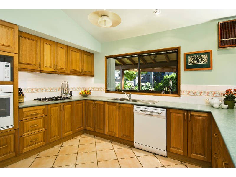 2 Forbes Place, Allambie Heights NSW 2100