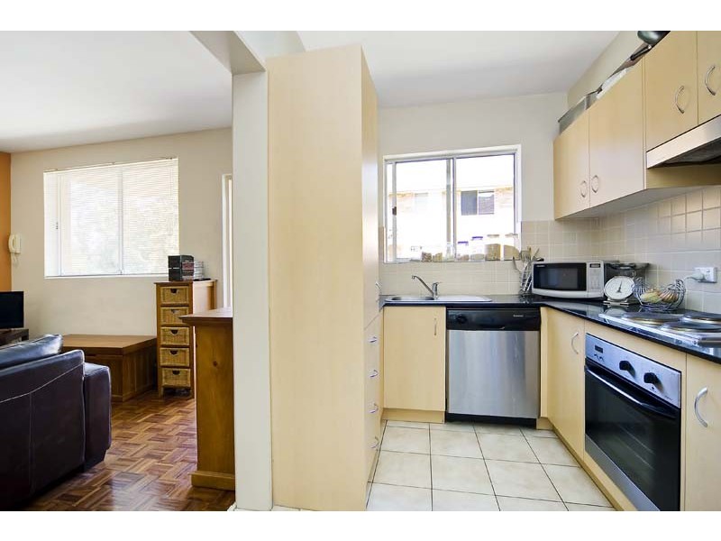 8/4 Fairway Close, Manly Vale NSW 2093