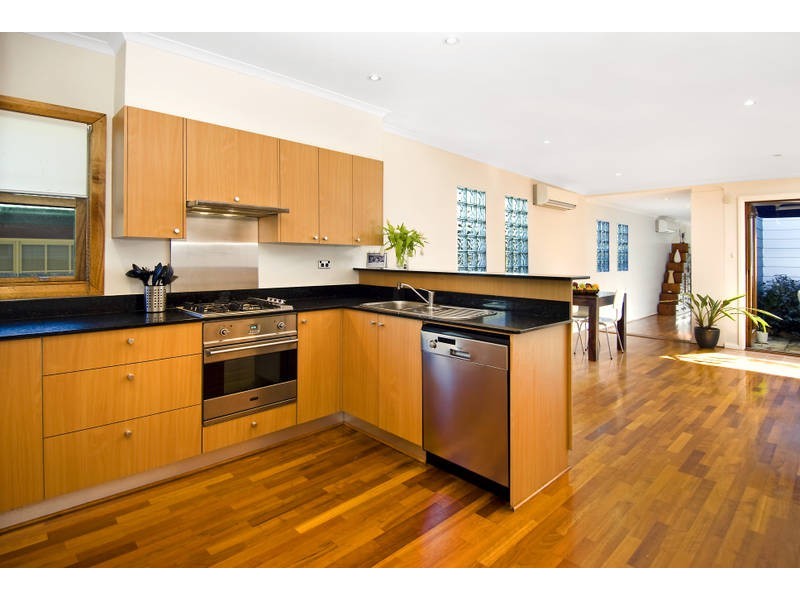 6 Blackwood Road, North Curl Curl NSW 2099