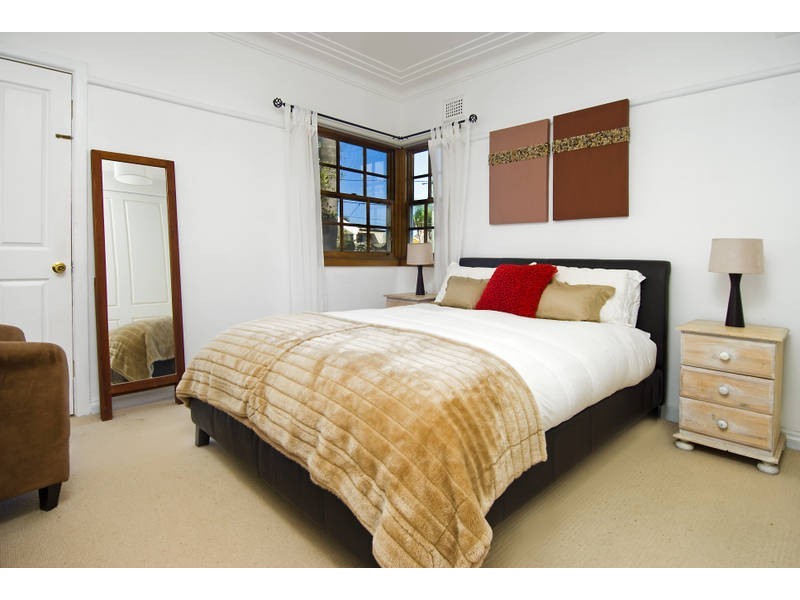 6 Blackwood Road, North Curl Curl NSW 2099