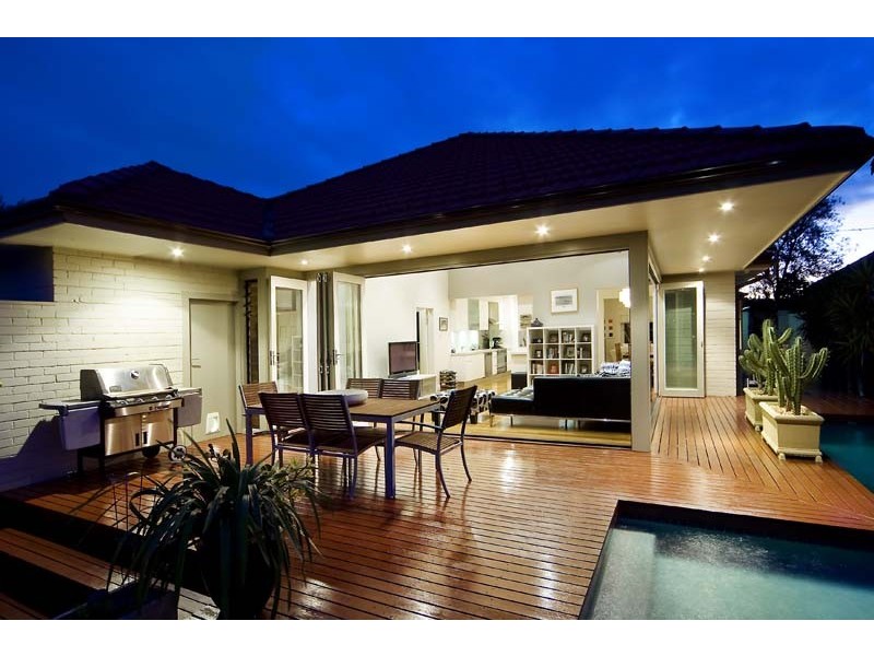 6 Palmerston Place, Seaforth NSW 2092