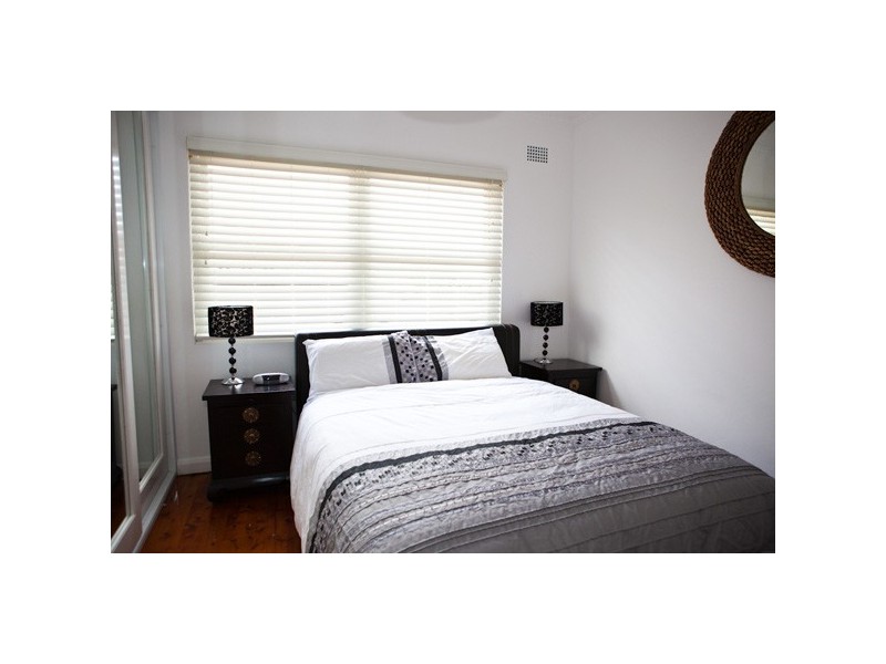 54 Wyuna Avenue, Freshwater NSW 2096