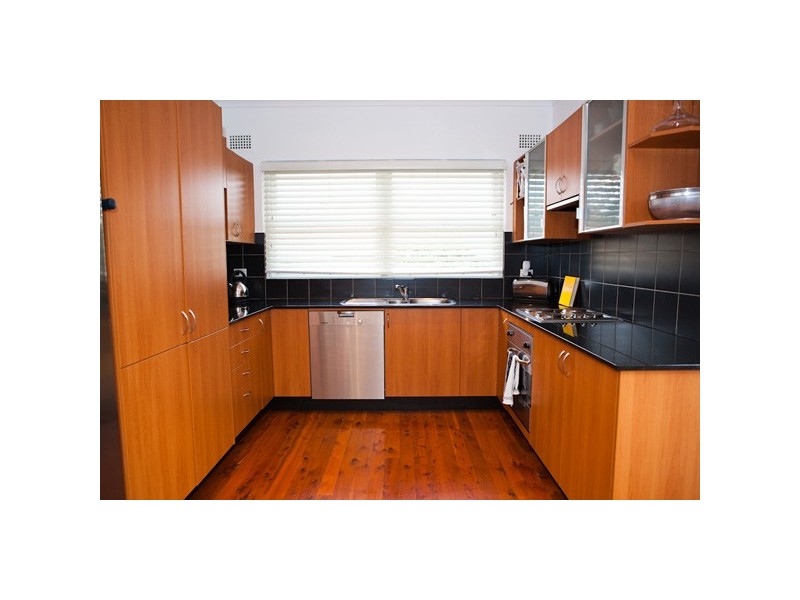 54 Wyuna Avenue, Freshwater NSW 2096