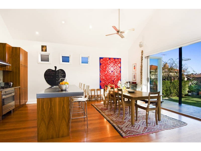 13 Woods Parade, Fairlight NSW 2094