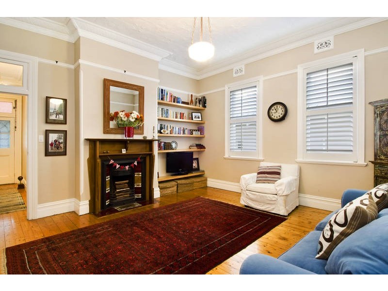 13 Woods Parade, Fairlight NSW 2094