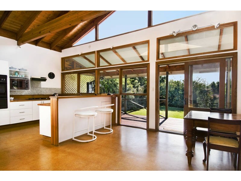 16 Peacock Street, Seaforth NSW 2092