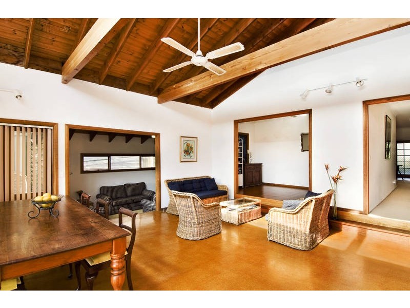 16 Peacock Street, Seaforth NSW 2092