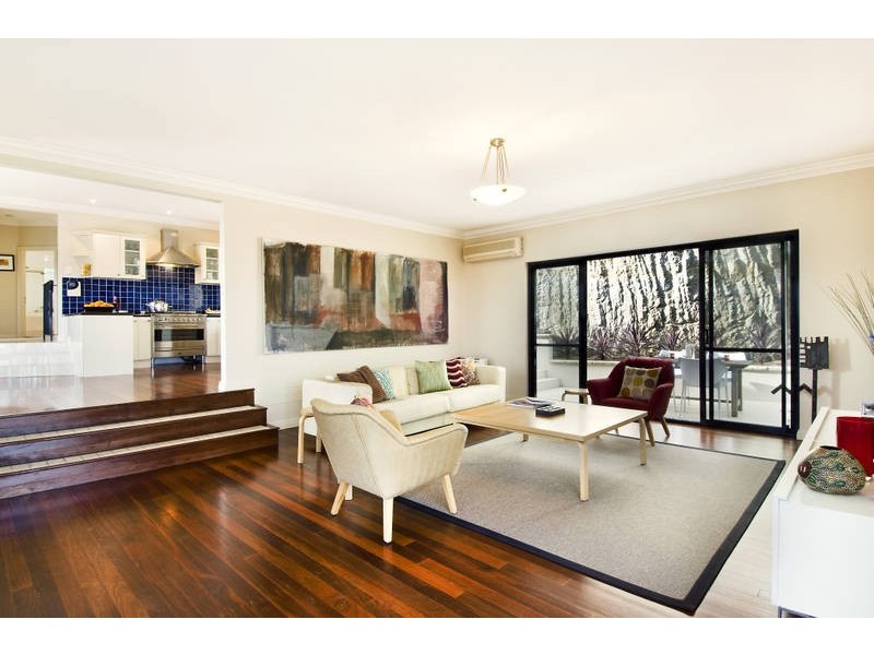 10 Kanangra Crescent, Clontarf NSW 2093