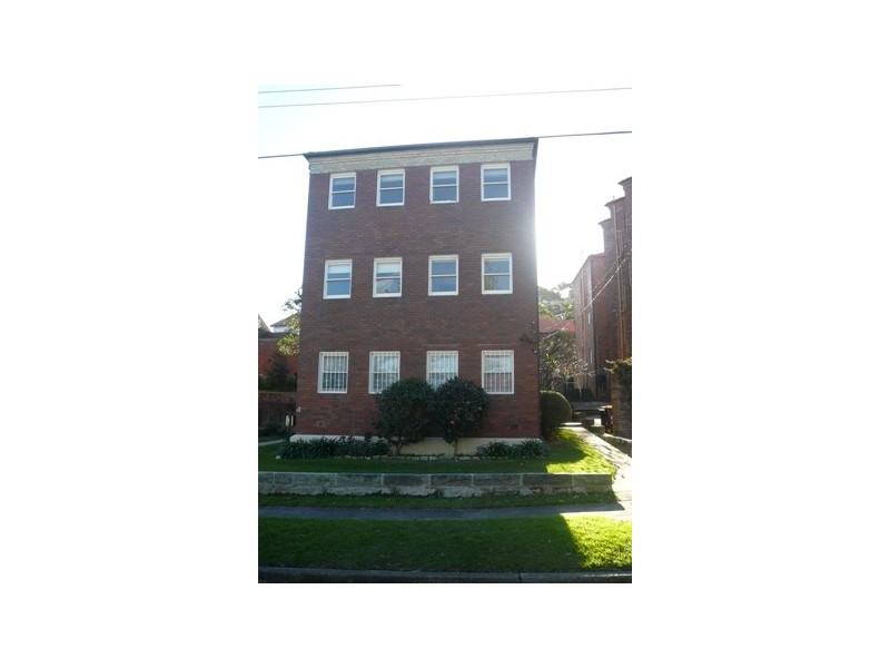 3/4 Fairlight Crescent, Fairlight NSW 2094