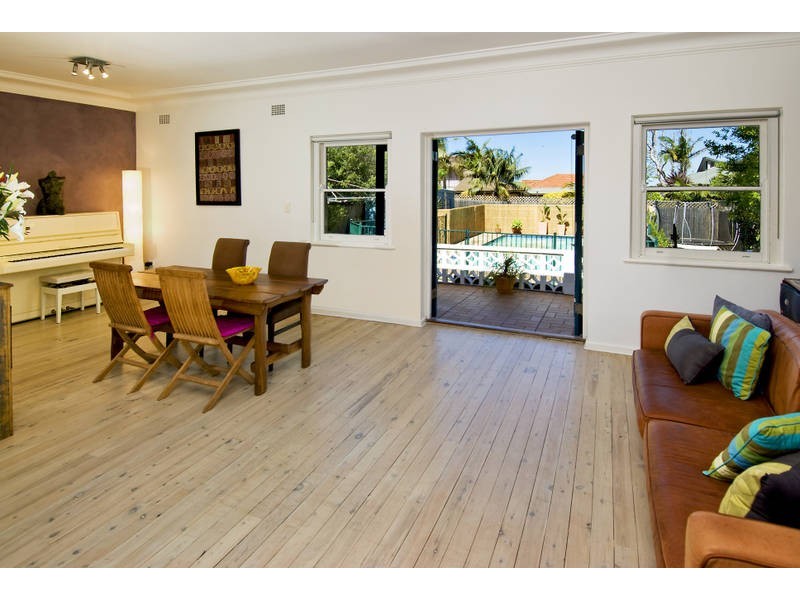 49 Peacock Street, Seaforth NSW 2092