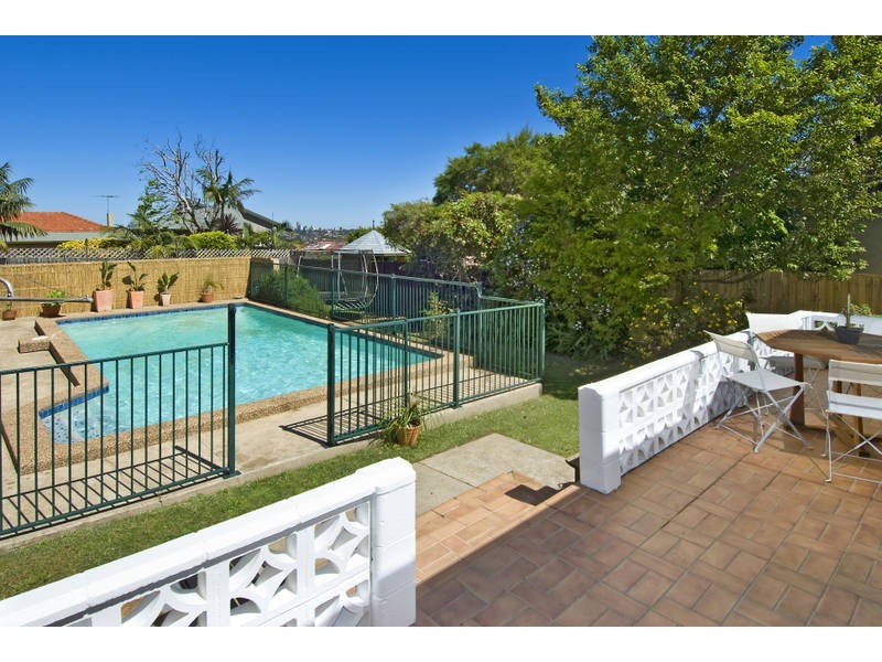 49 Peacock Street, Seaforth NSW 2092