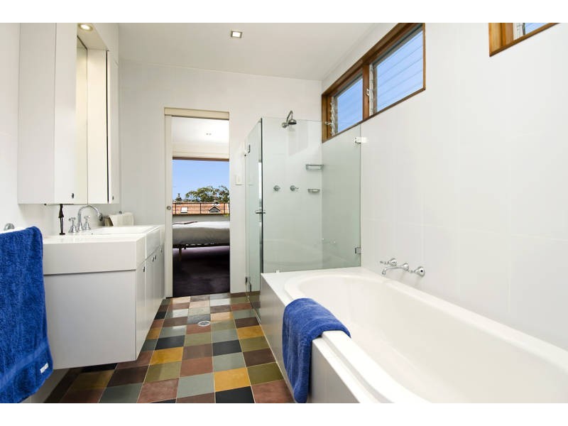 11 Charles Street, Fairlight NSW 2094