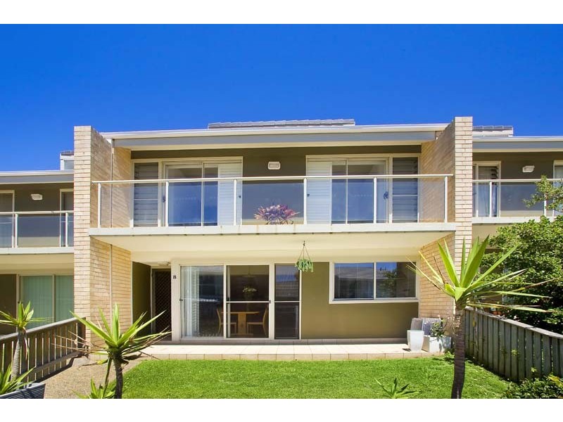 8/2-4 Beach Street, Curl Curl NSW 2096