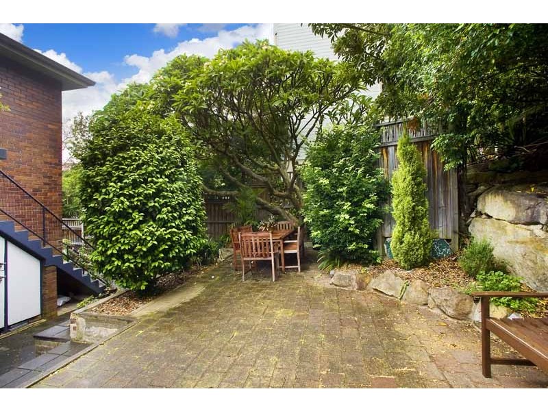 2/27 Griffiths Street, Fairlight NSW 2094