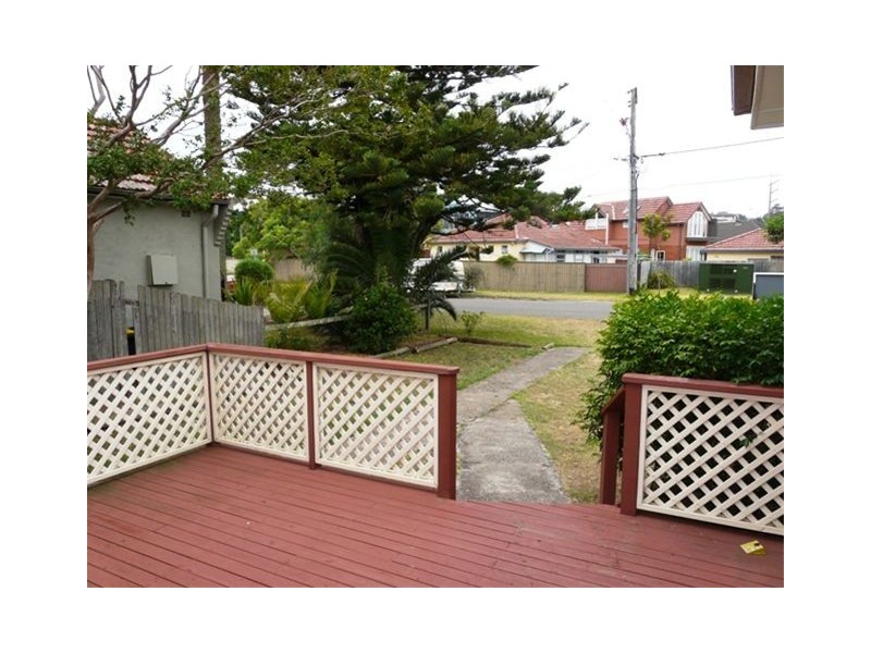 4 Riverview Parade, North Manly NSW 2100